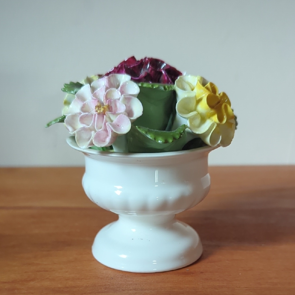 Vintage Aynsley Bone China Hand Painted September Dahlia Urn Of Flowers 🌺